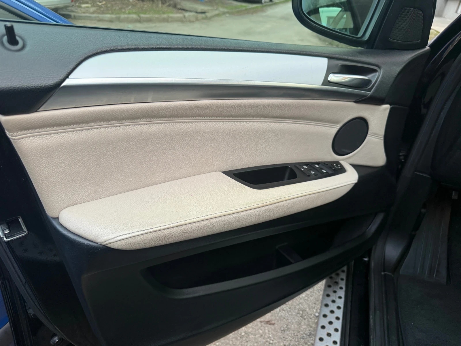 BMW X6 M/BlackEdition/Full/Обслужена/Уникална, снимка 16 - Автомобили и джипове - 55696095
