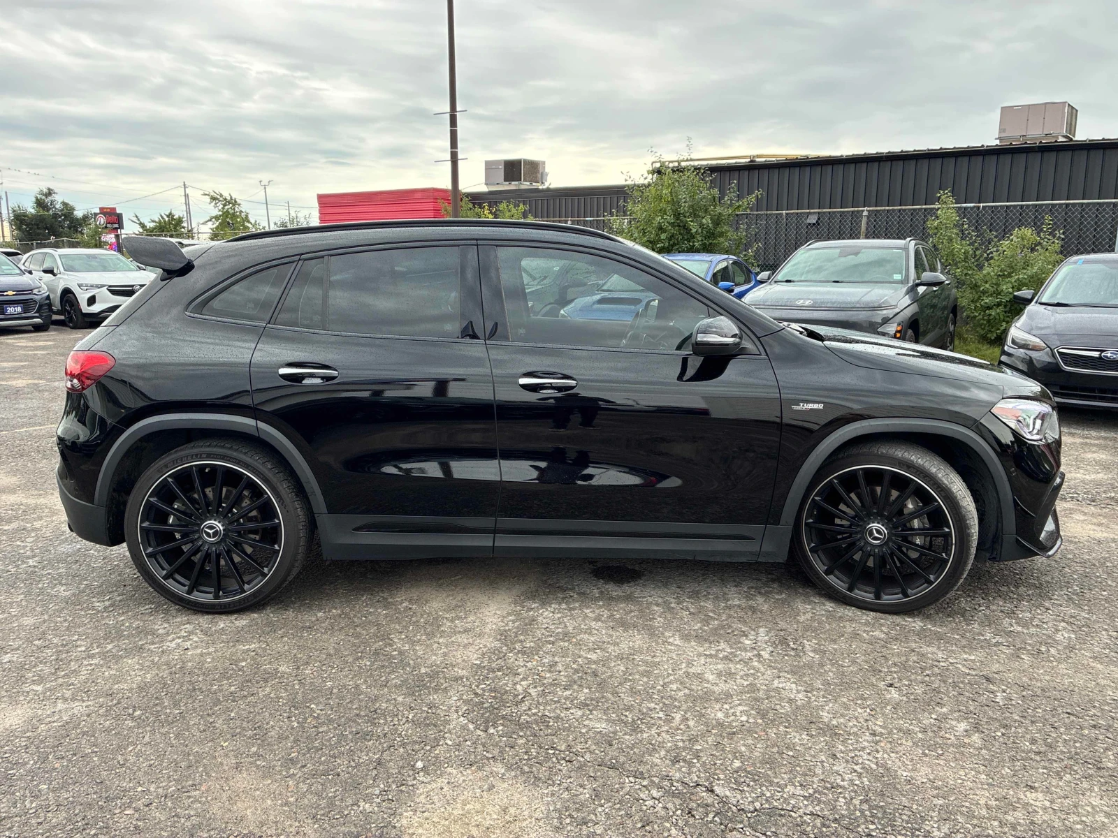 Mercedes-Benz GLA 45 AMG 4MATIC* DIS* BURMESTER* AMBIENT, снимка 12 - Автомобили и джипове - 56110434