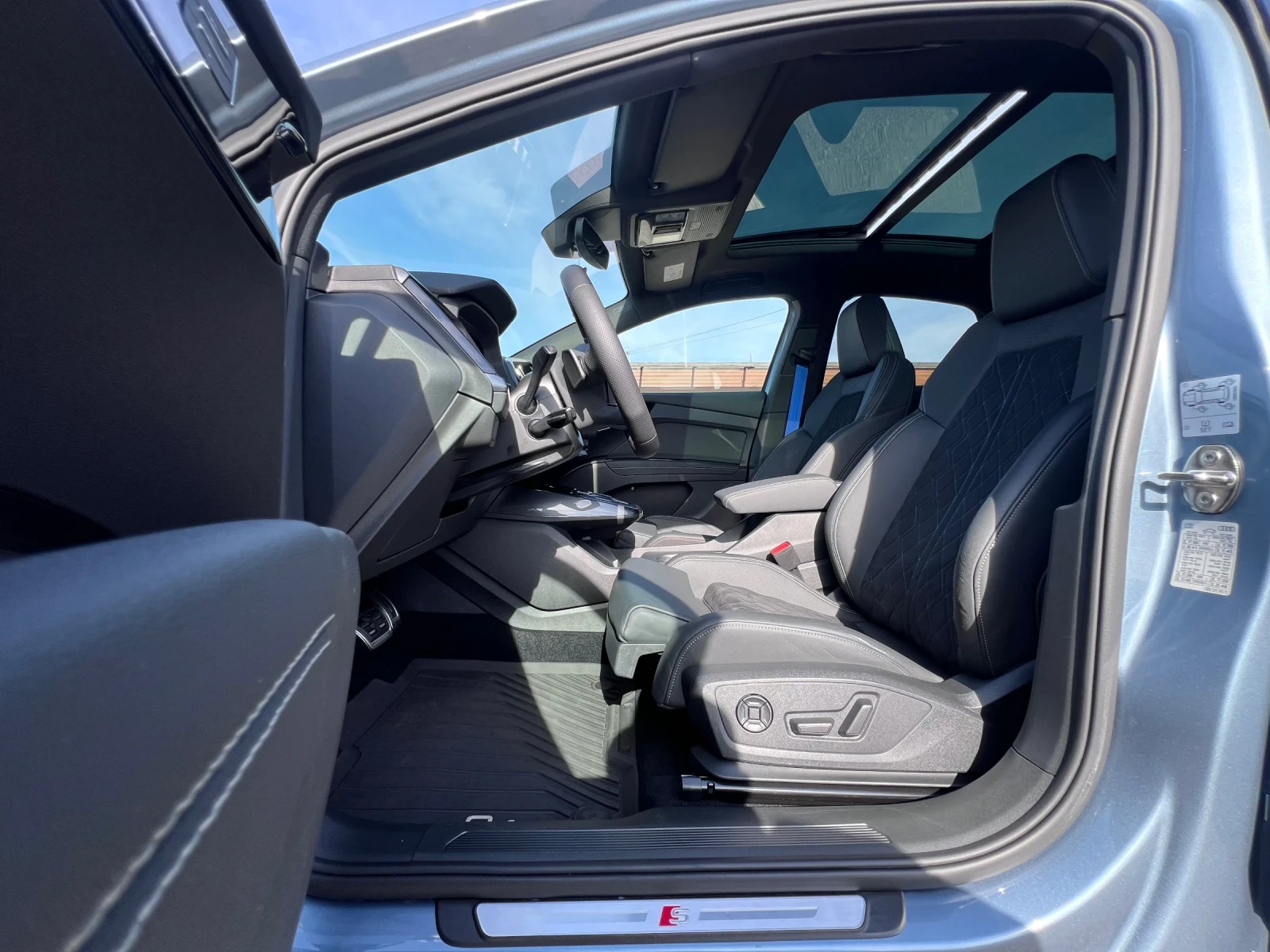 Audi Q4 50* Sport Back* E-TRON* , снимка 5 - Автомобили и джипове - 56388669