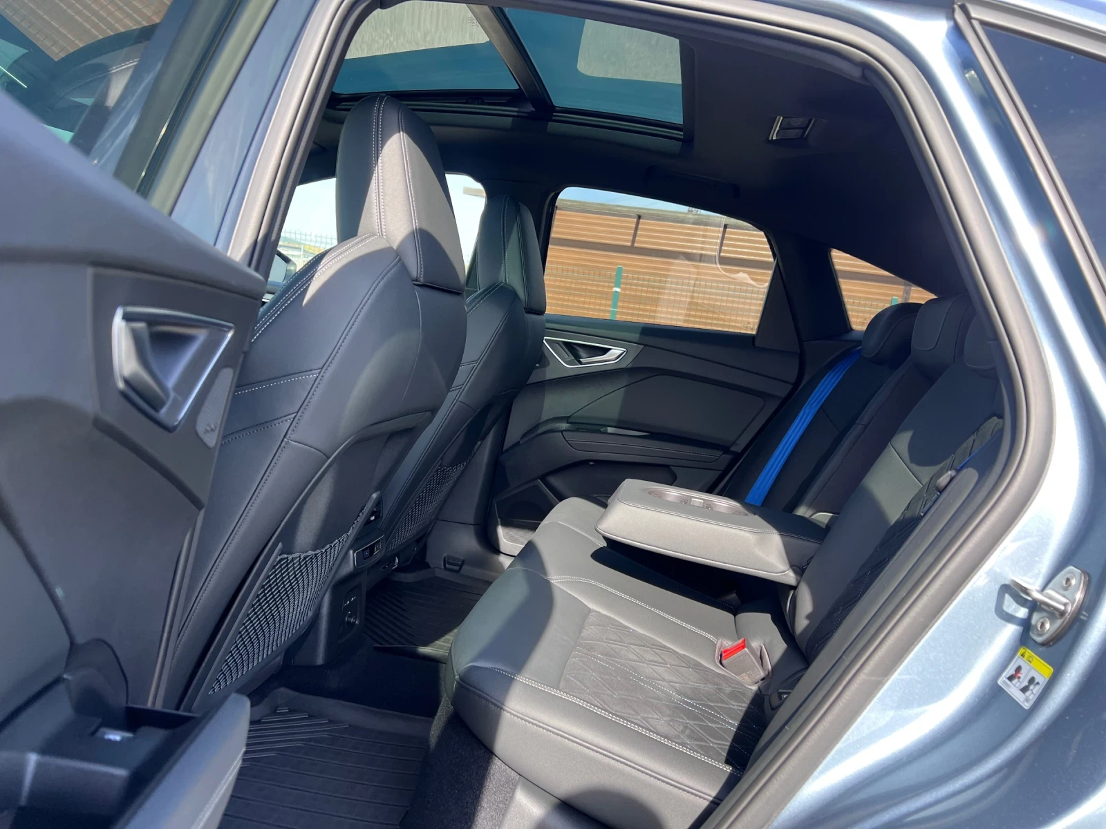 Audi Q4 50* Sport Back* E-TRON* , снимка 9 - Автомобили и джипове - 56388669