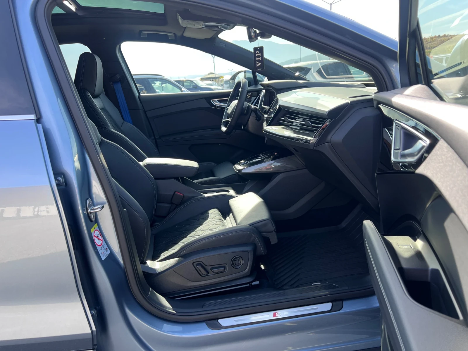 Audi Q4 50* Sport Back* E-TRON* , снимка 13 - Автомобили и джипове - 56388669