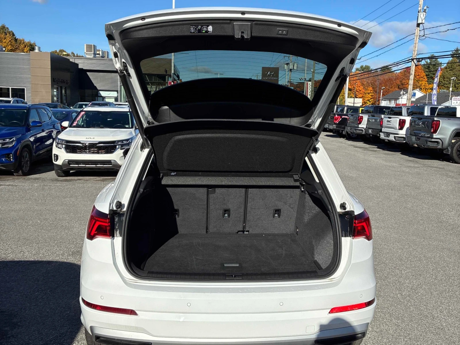 Audi Q3 40 TFSI quattro / Carfax / ������ | Mobile.bg � ����������� 14