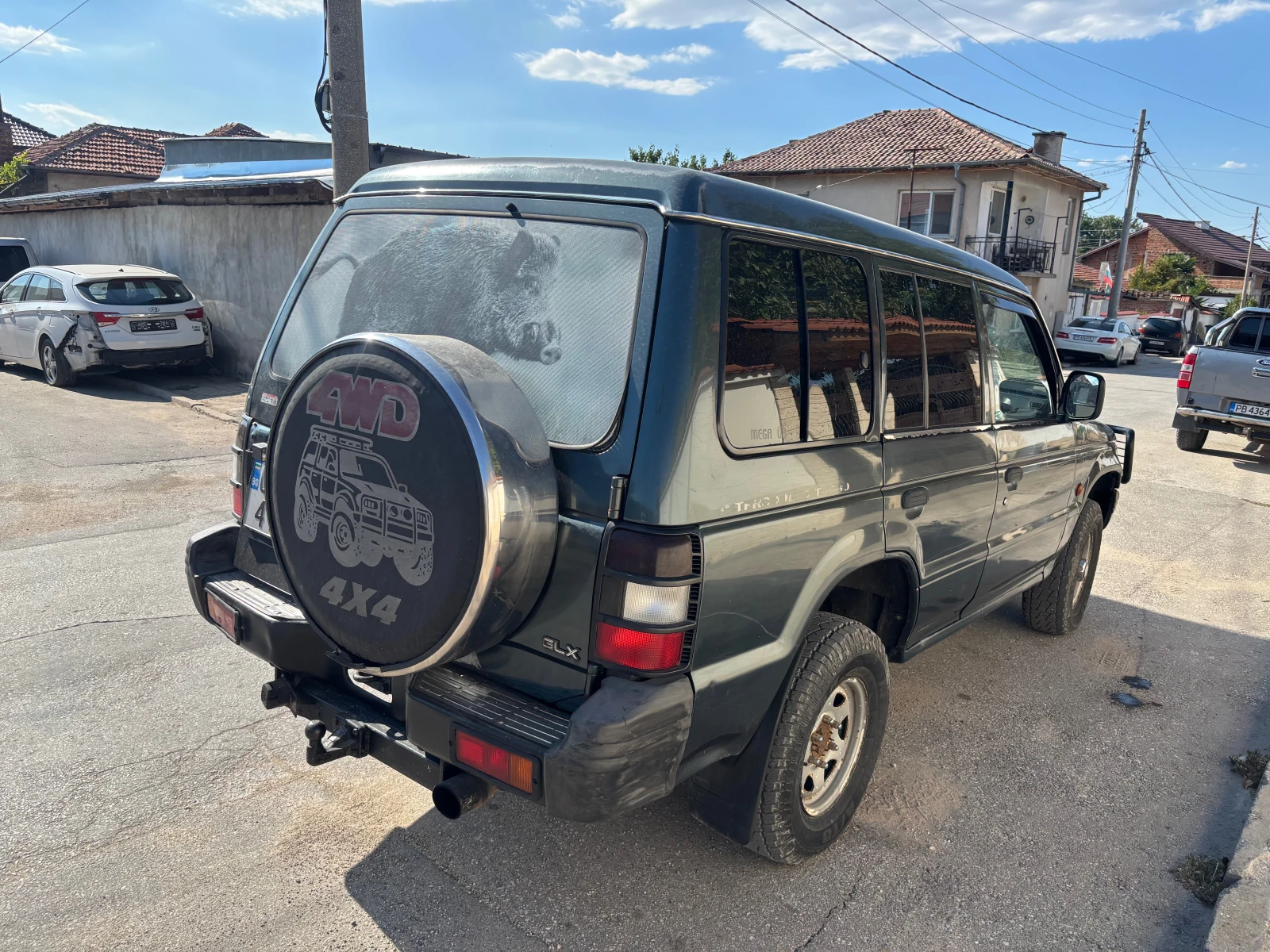 Mitsubishi Pajero 2.5 td, снимка 3 - Автомобили и джипове - 56650591