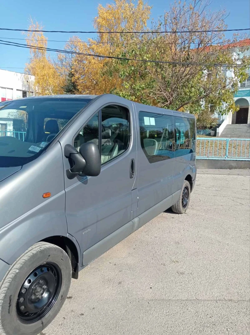Opel Vivaro, снимка 2 - Бусове и автобуси - 52309020