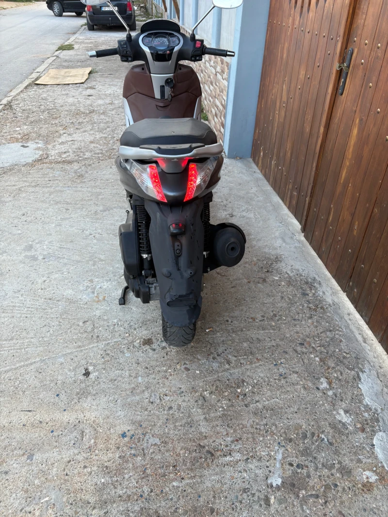 Piaggio Beverly 300 ABS ASR, снимка 5 - Мотоциклети и мототехника - 51968741