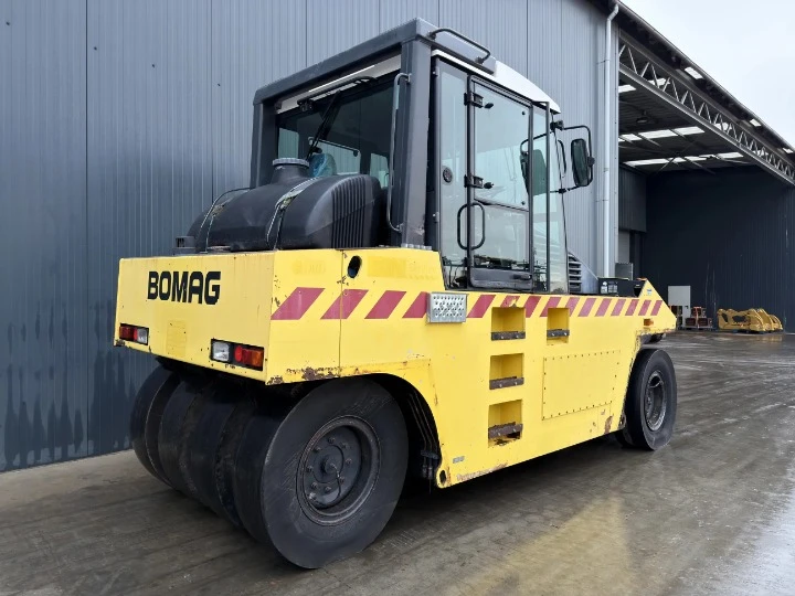 Валяк BOMAG BW24R, снимка 5 - Индустриална техника - 52728043