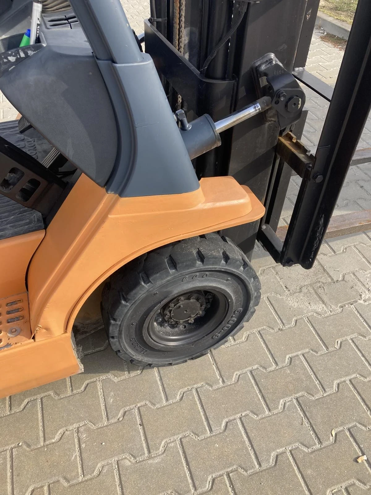 ������� Toyota ���-������ | Mobile.bg � ����������� 9