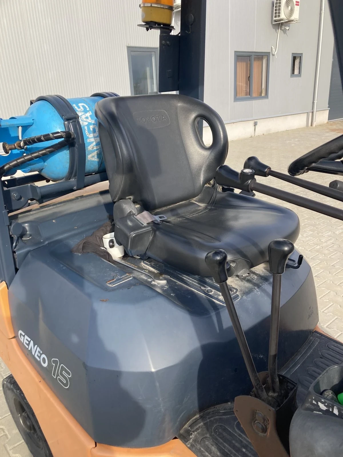 ������� Toyota ���-������ | Mobile.bg � ����������� 4