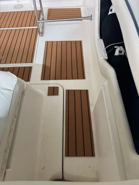 Моторна яхта Sea Ray, снимка 14