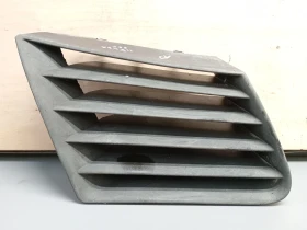 Решетка между фаровете дясна Сеат Ибиза 1.2б