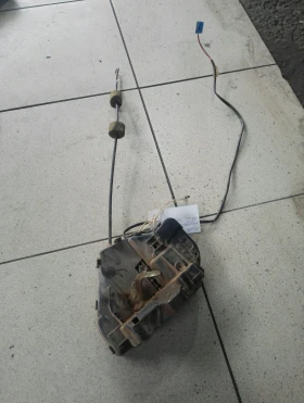 Брава врата задна дясна Мерцедес Ц220 w203 седан