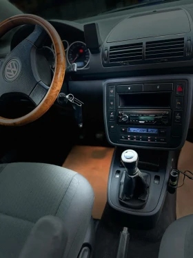 VW Sharan, снимка 15