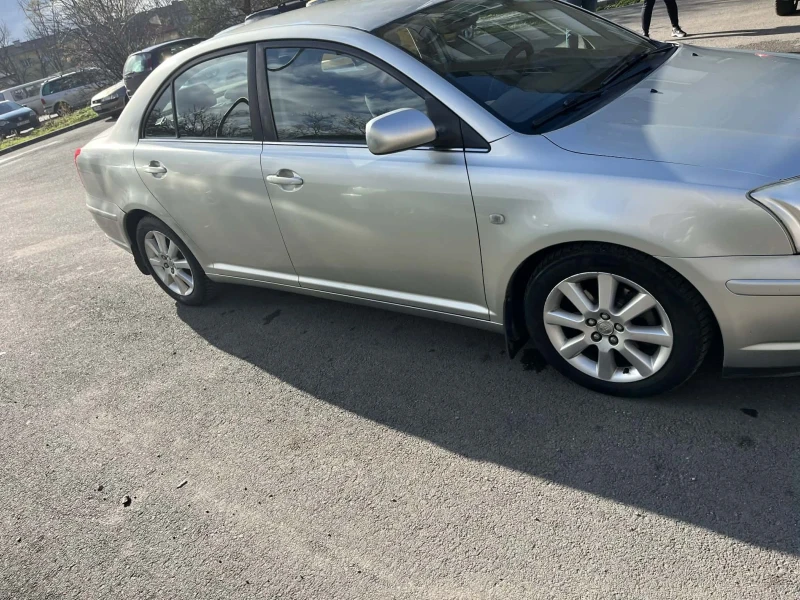 Toyota Avensis 1.8 , снимка 2 - Автомобили и джипове - 53258944
