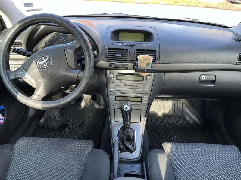Toyota Avensis 1.8 , снимка 5 - Автомобили и джипове - 53258944