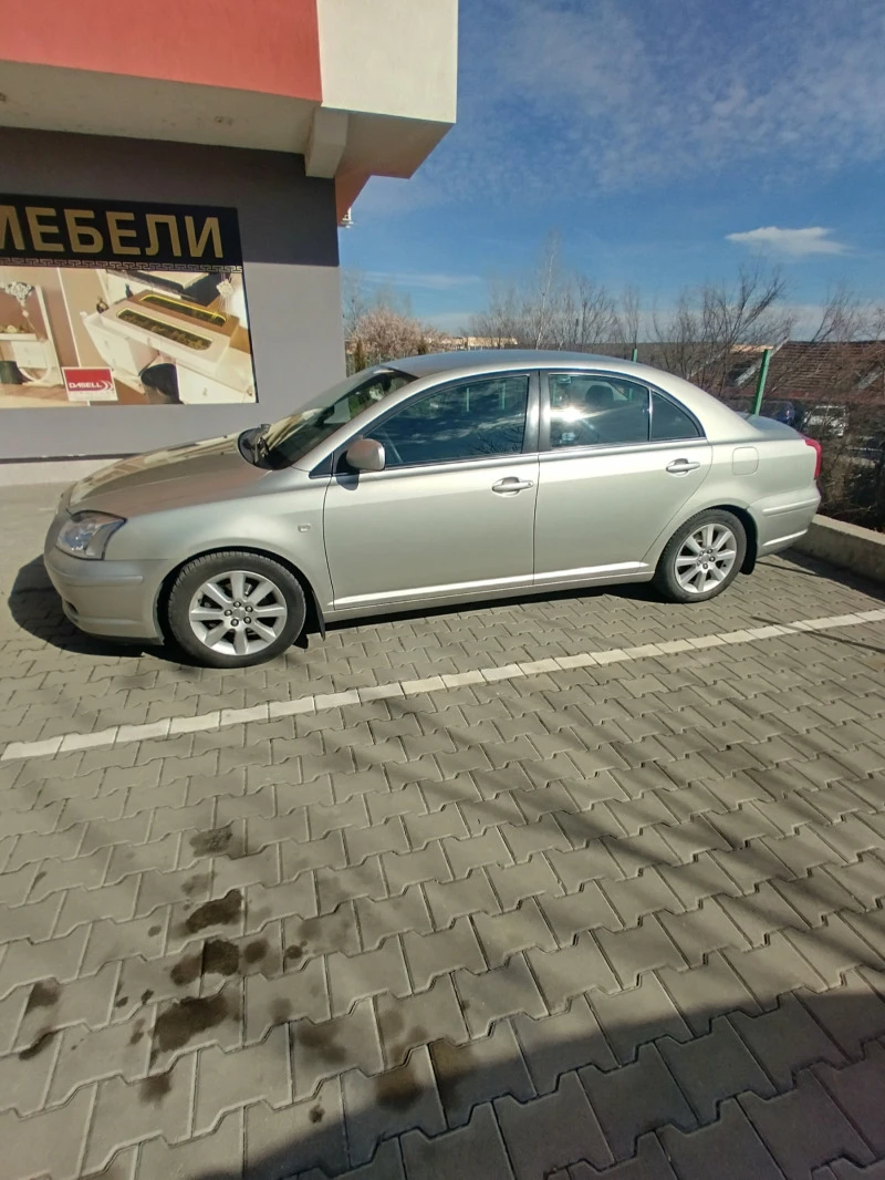 Toyota Avensis 1.8 , снимка 7 - Автомобили и джипове - 47311775