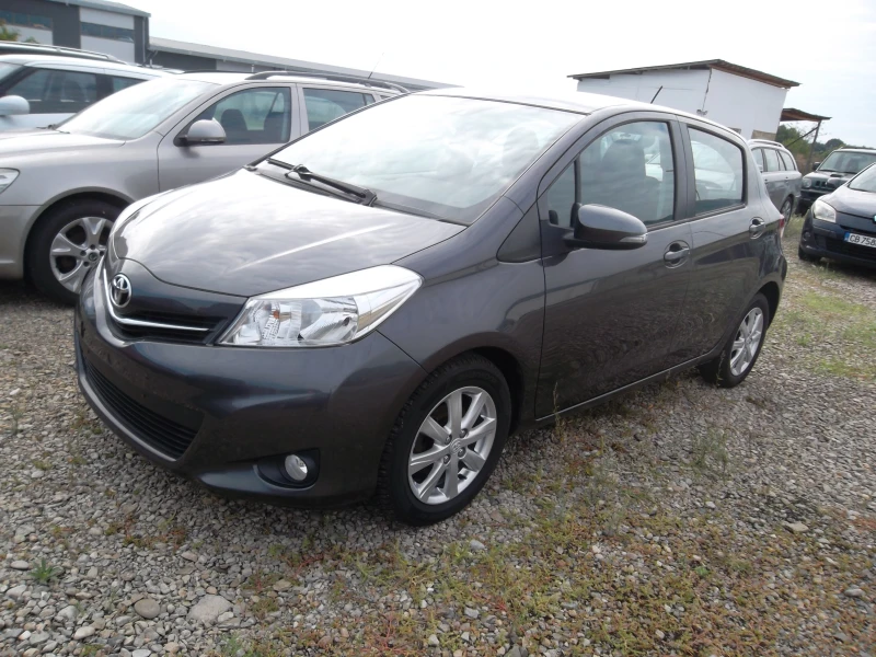 Toyota Yaris 1.0 vvti, снимка 2 - Автомобили и джипове - 47299272