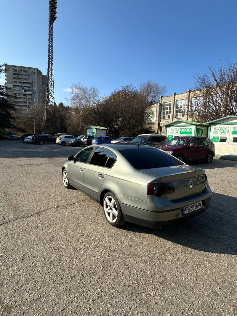 VW Passat, снимка 2 - Автомобили и джипове - 48488304