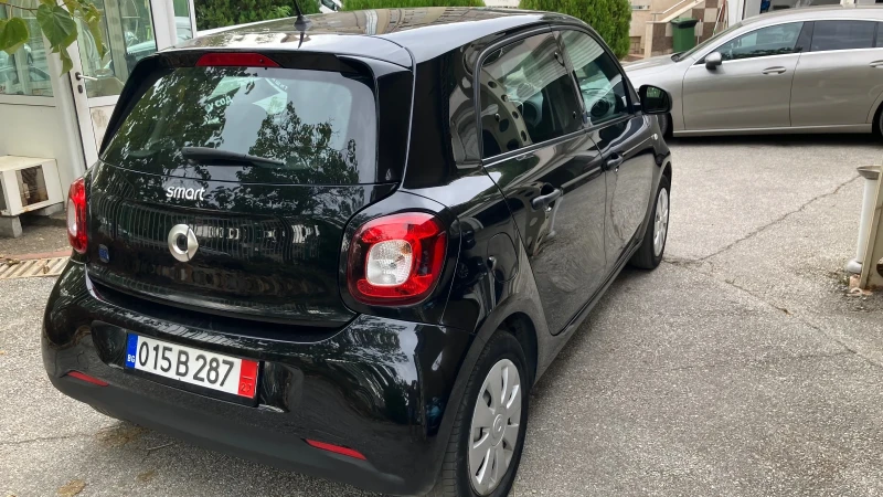 Smart Forfour 18 kw, снимка 6 - Автомобили и джипове - 49094470