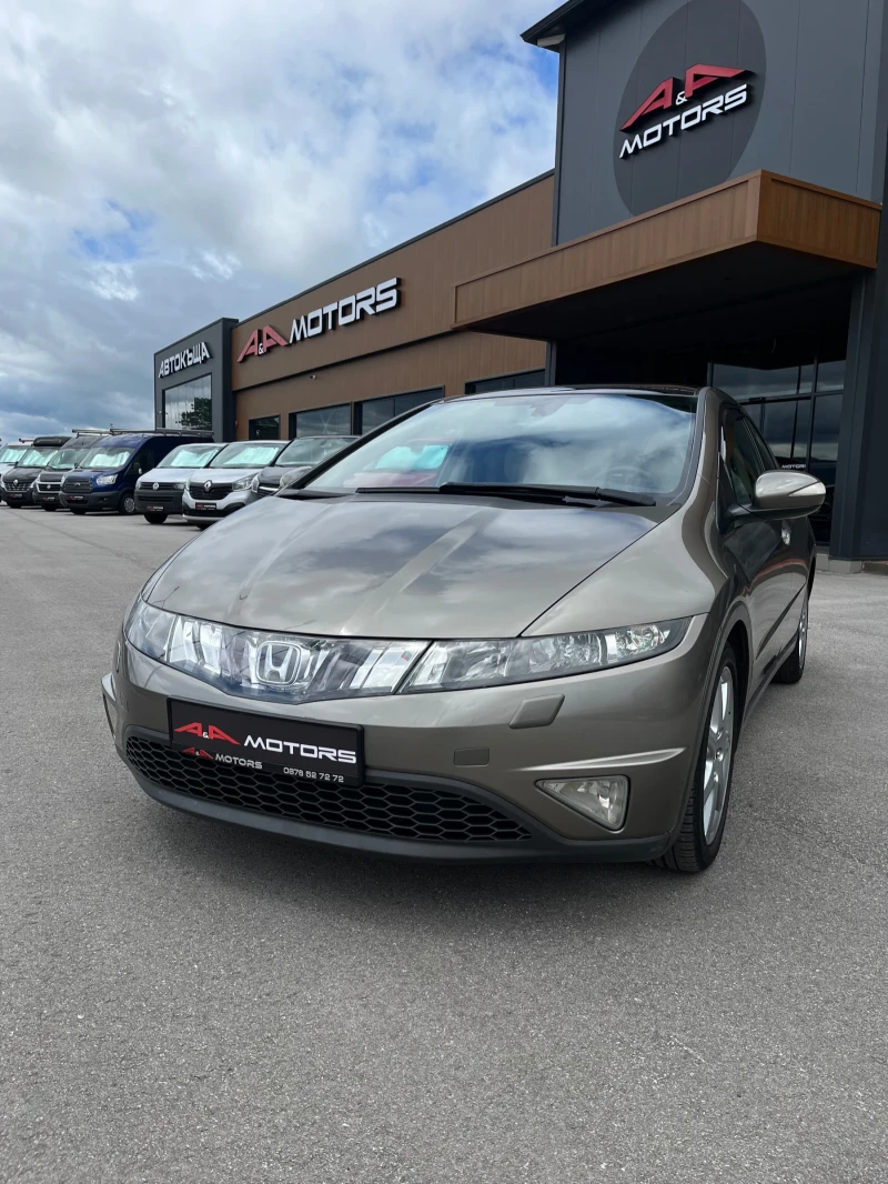 Honda Civic 1.8-140к.с.;ПОДГРЕВ; ПАНОРАМА;КОЖА