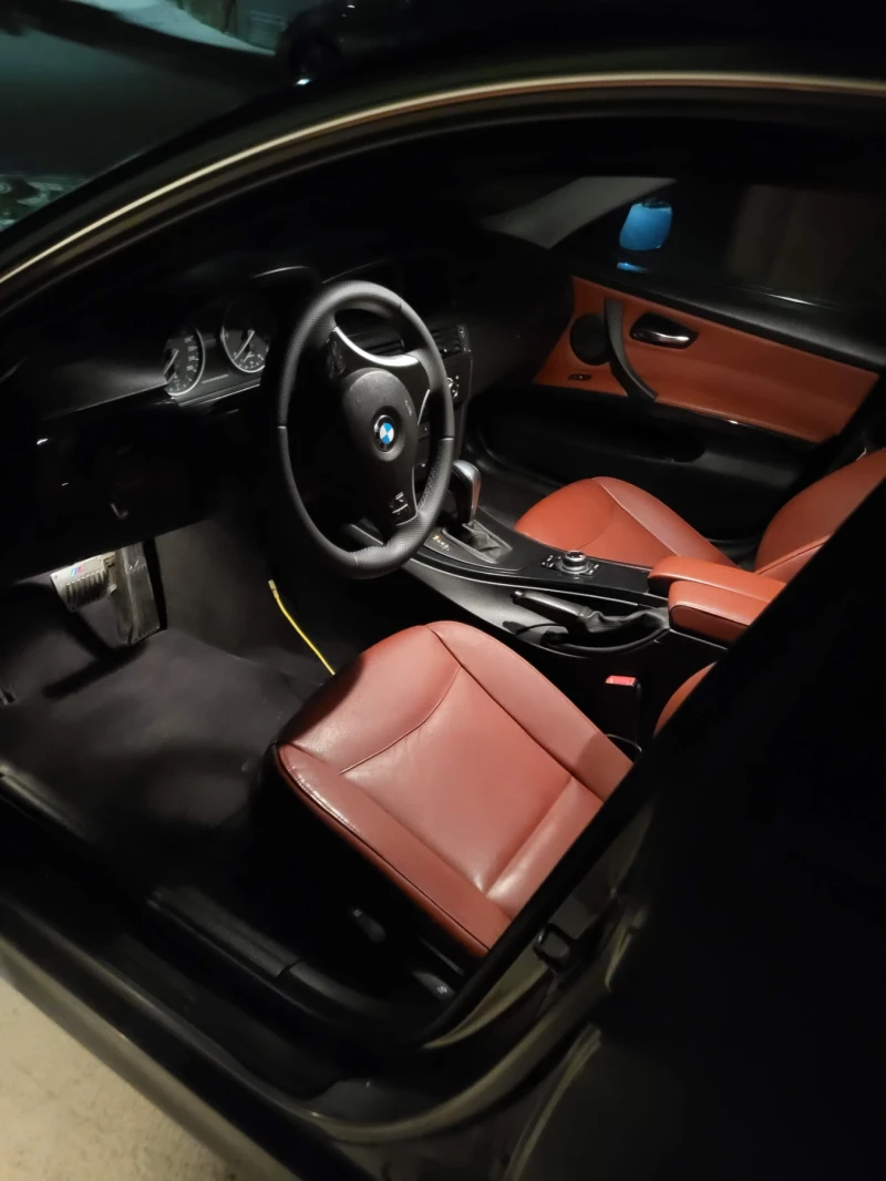 BMW 320 Xdrive, снимка 8 - Автомобили и джипове - 52773193