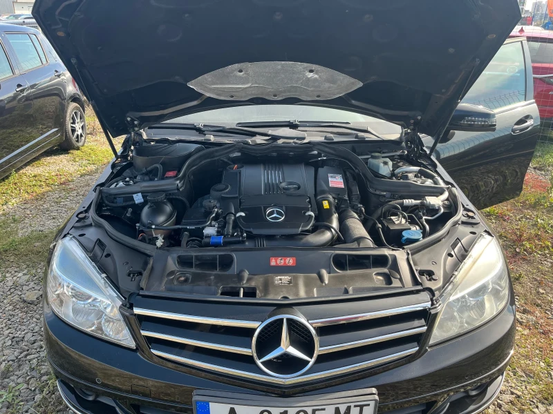 Mercedes-Benz C 180 CGI 1, 8 BlueEFFICIENCY, снимка 8 - Автомобили и джипове - 52561748