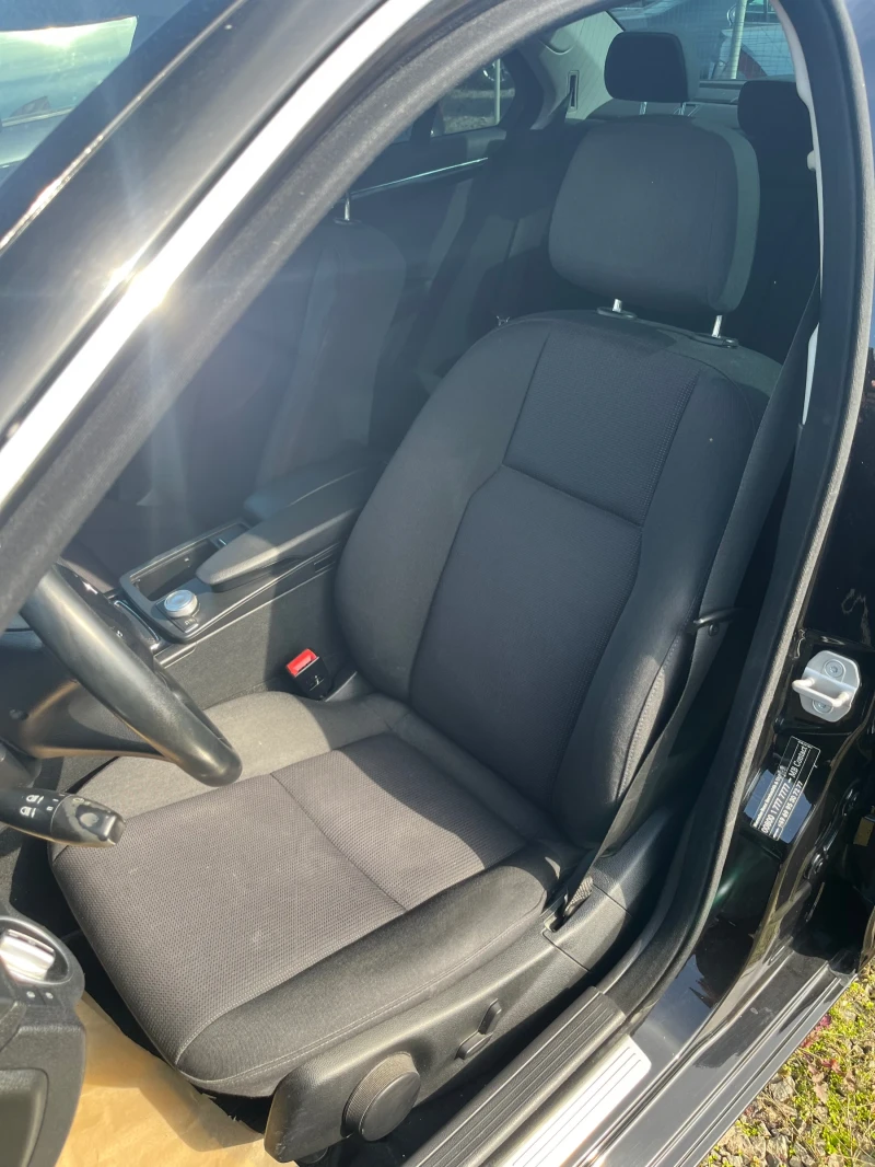 Mercedes-Benz C 180 CGI 1, 8 BlueEFFICIENCY, снимка 12 - Автомобили и джипове - 52561748