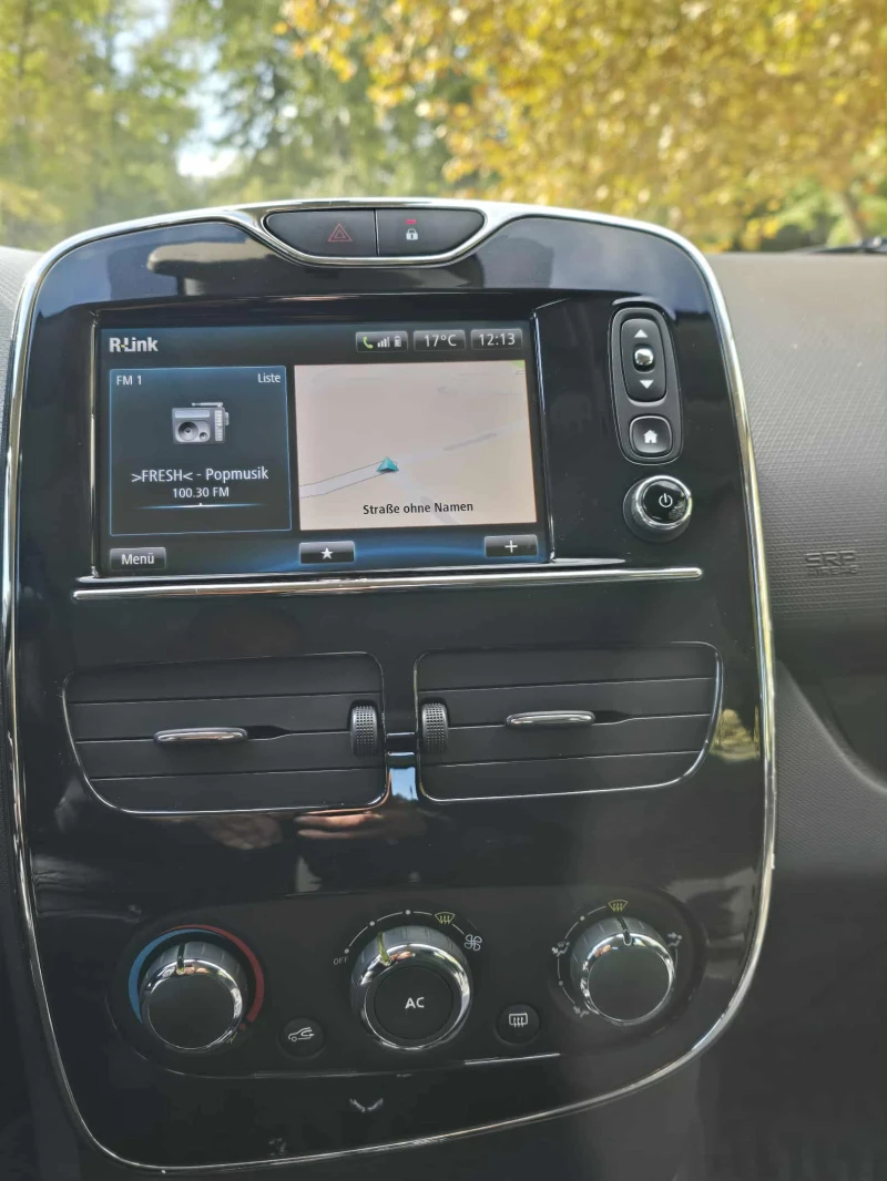 Renault Clio, снимка 11 - Автомобили и джипове - 52174914