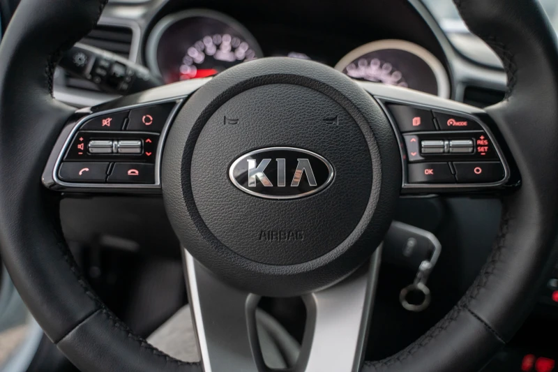 Kia Ceed 1.4 100к.с., снимка 12 - Автомобили и джипове - 52697444
