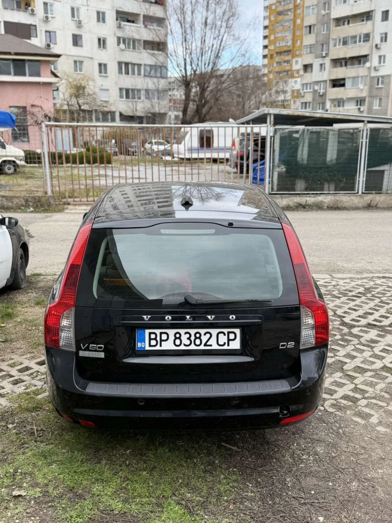 Volvo V50 Дизел, снимка 4 - Автомобили и джипове - 52772819