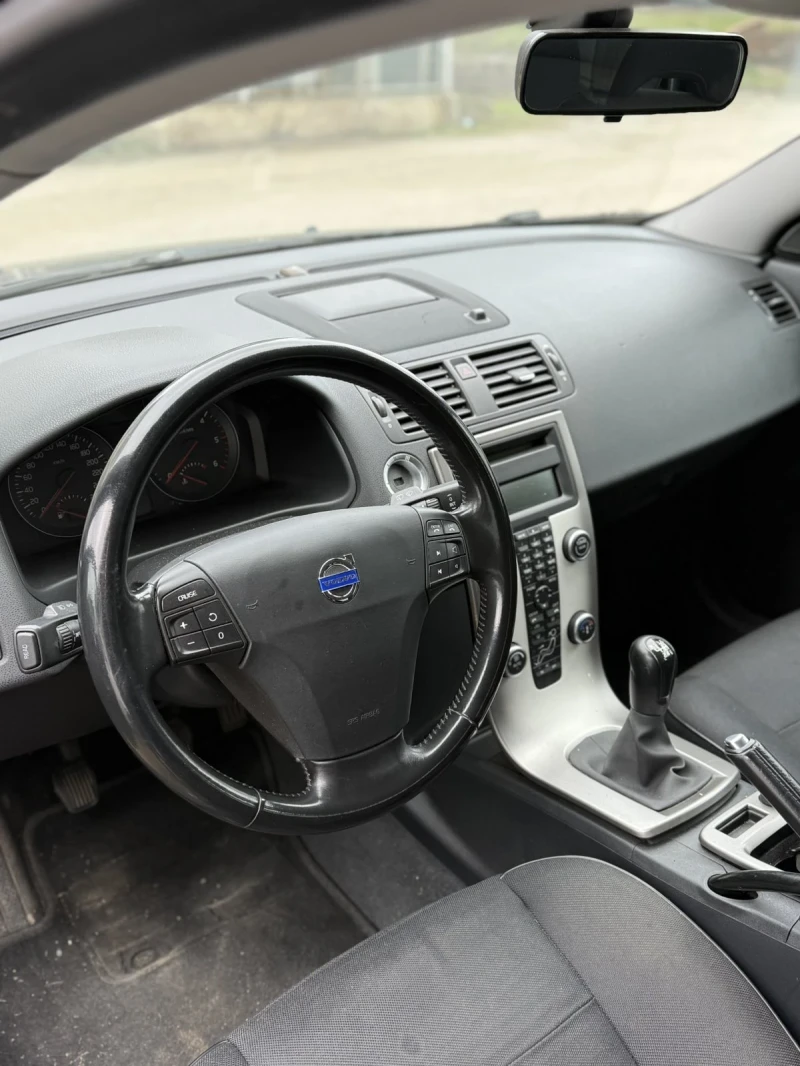 Volvo V50 Дизел, снимка 8 - Автомобили и джипове - 52772819