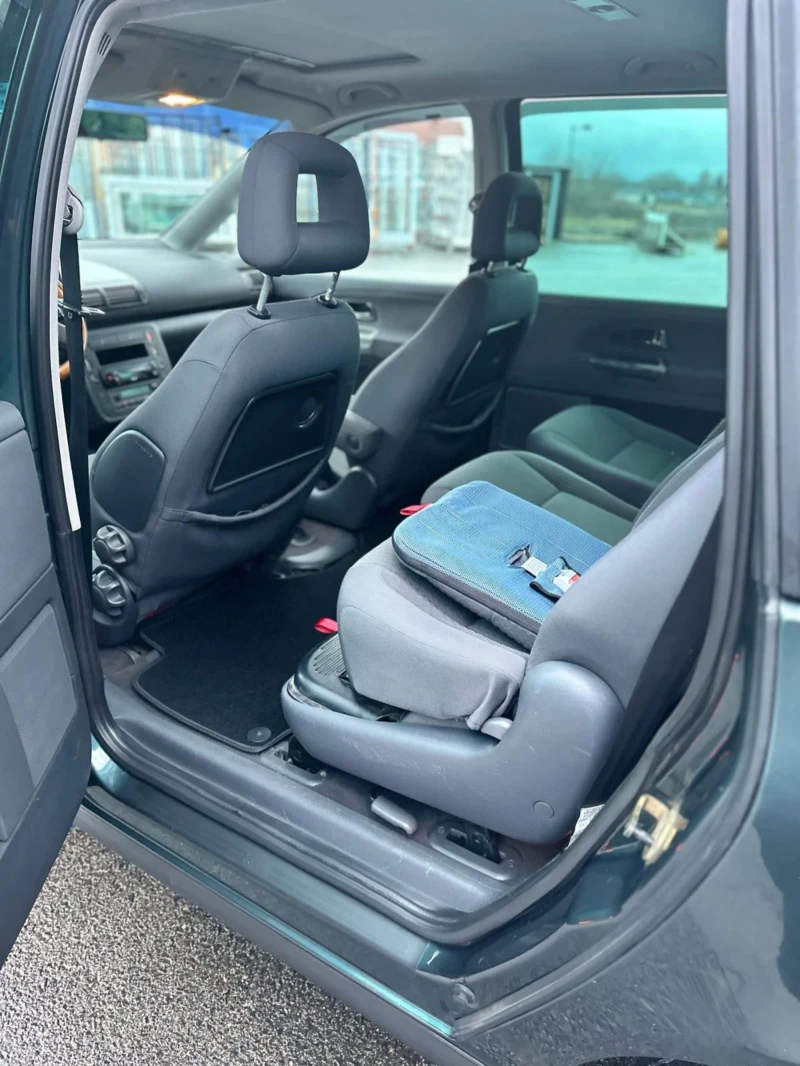 VW Sharan, снимка 9 - Автомобили и джипове - 52908528