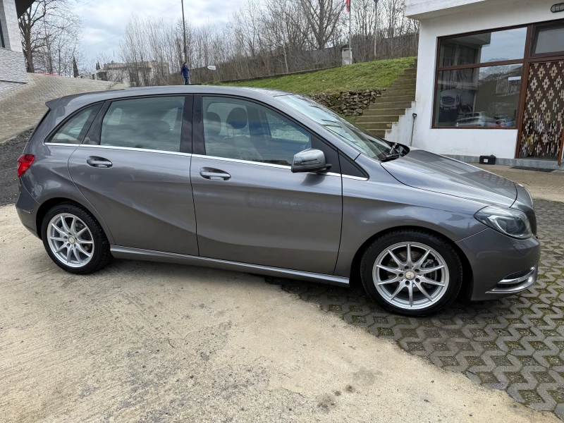 Mercedes-Benz B 200 CDI Sport.Xenon.Панорама., снимка 3 - Автомобили и джипове - 53559321