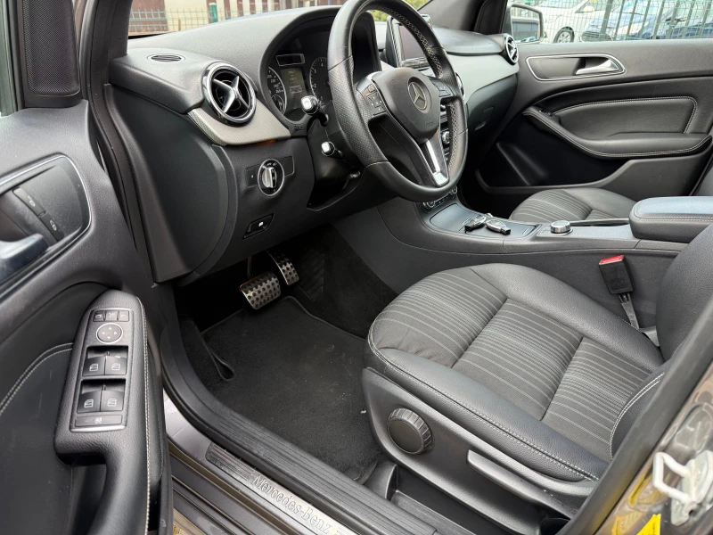 Mercedes-Benz B 200 CDI Sport.Xenon.Панорама., снимка 8 - Автомобили и джипове - 53559321