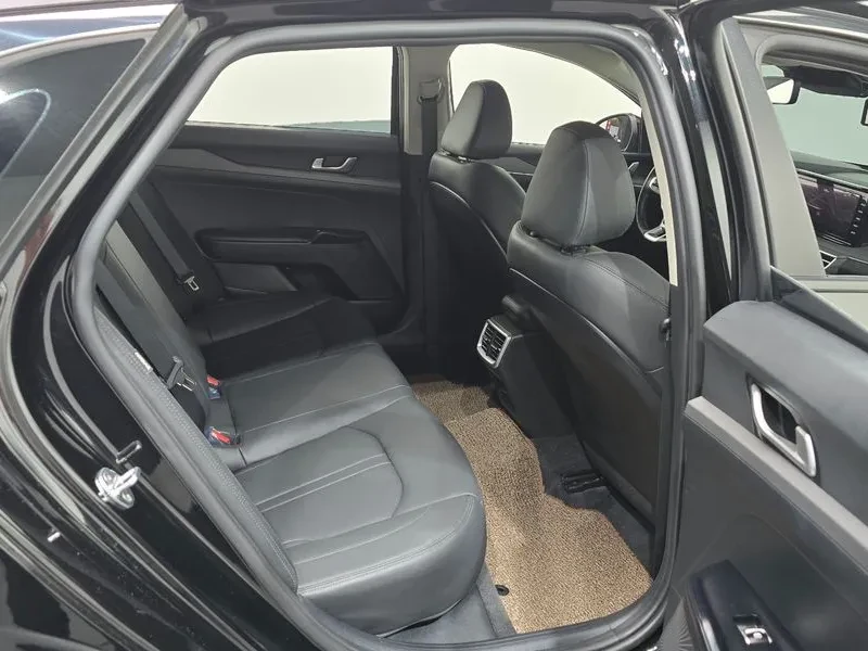 Kia K5 2.0 Lpi Trendy, снимка 11 - Автомобили и джипове - 55614672