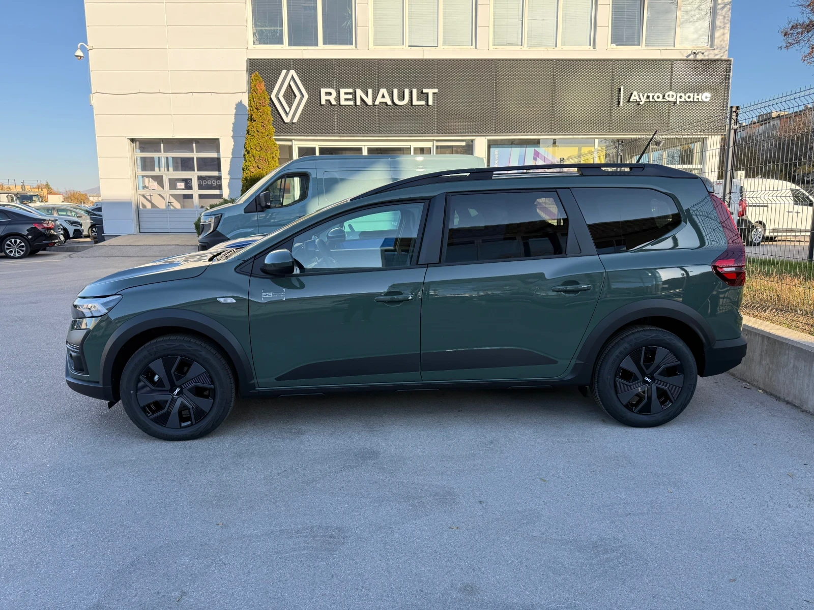 Dacia Jogger НОВ ГАРАНЦИЯ 1.0 TCe ECO-G 100(101 кс) LPG 7 Seat  - изображение 4