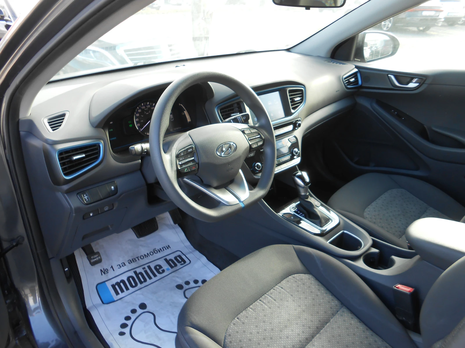 Hyundai Ioniq 1.6i-Hybrid-Euro-6D-Navi-Kamera | Mobile.bg — изображение 13