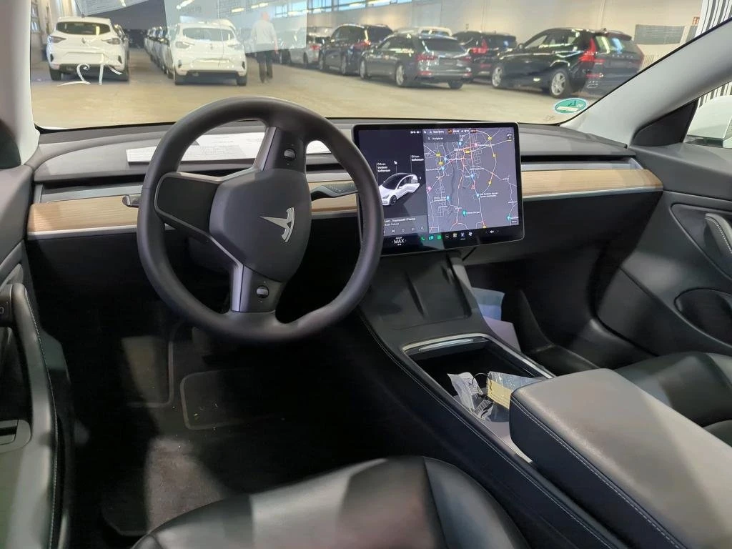 Tesla Model 3 Long Range - изображение 3
