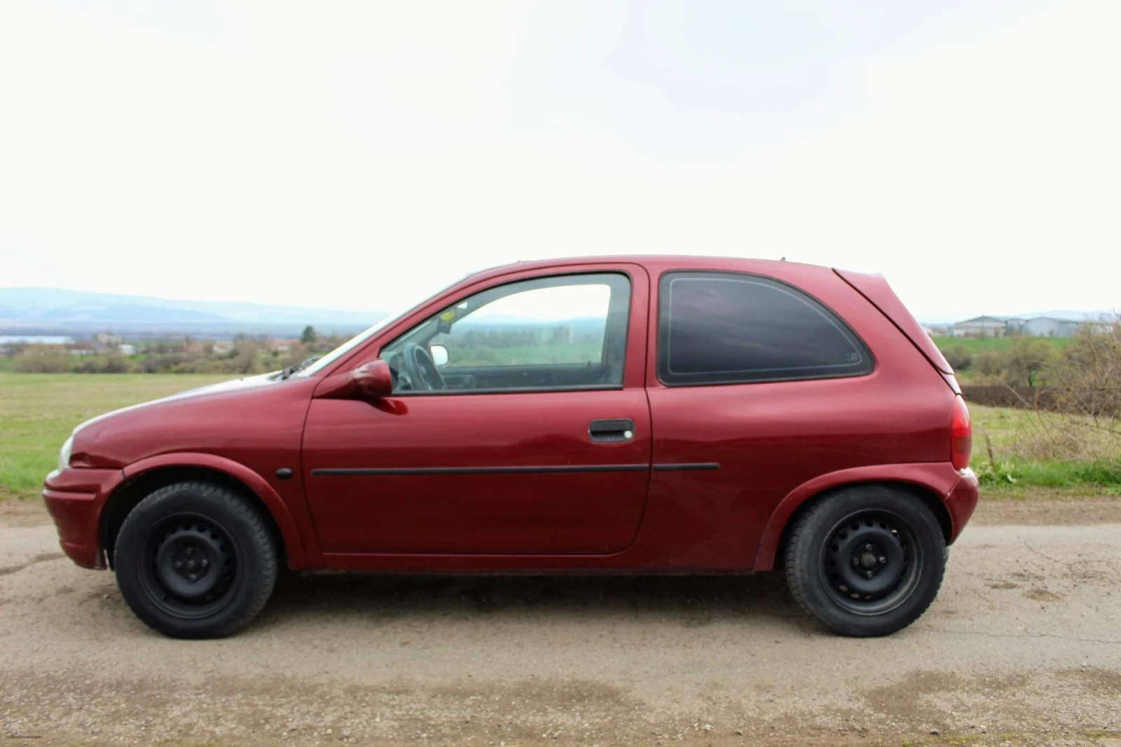 Opel Corsa 1.4 si 82к.с - изображение 5