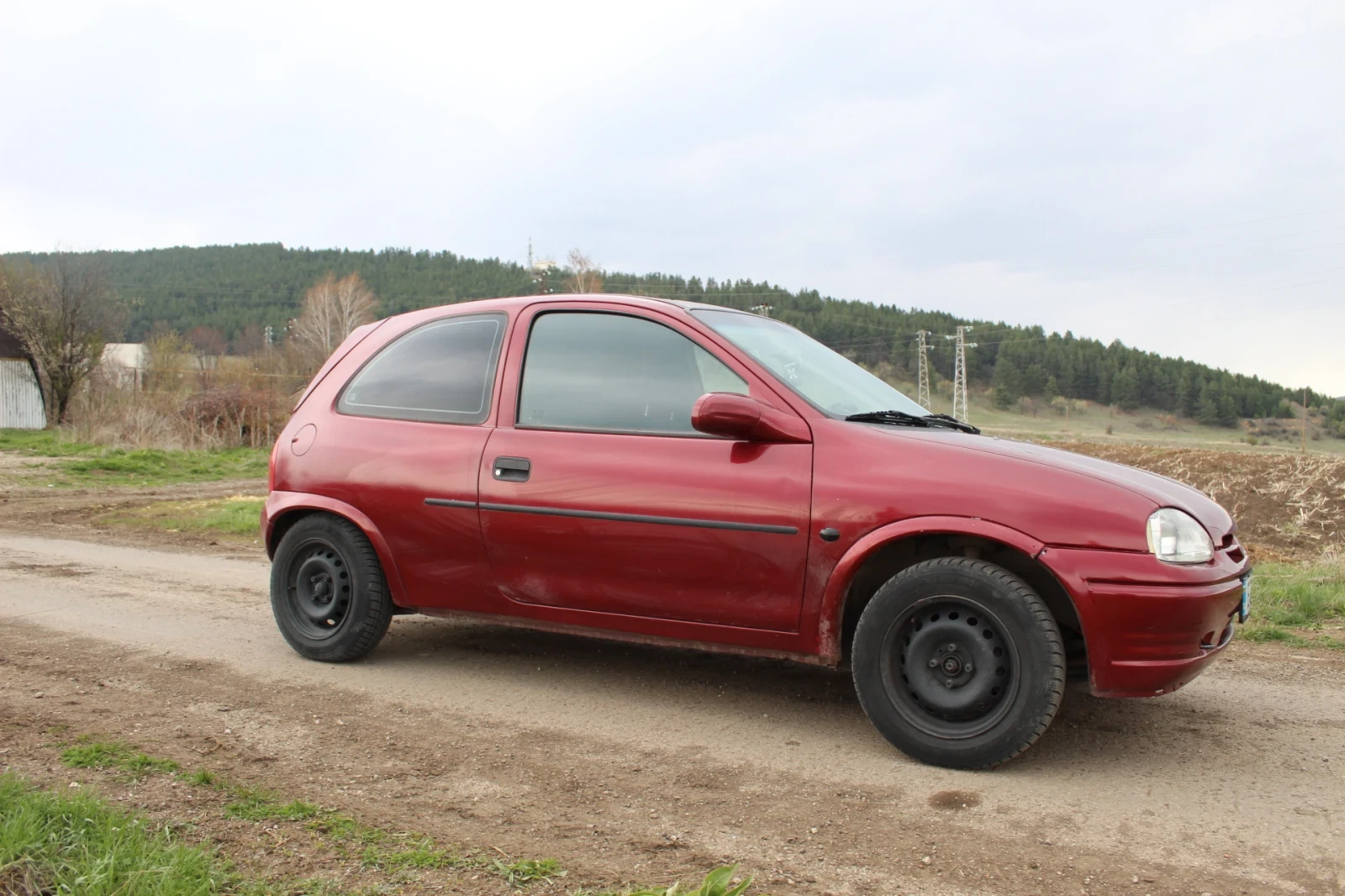 Opel Corsa 1.4 si 82к.с - изображение 3