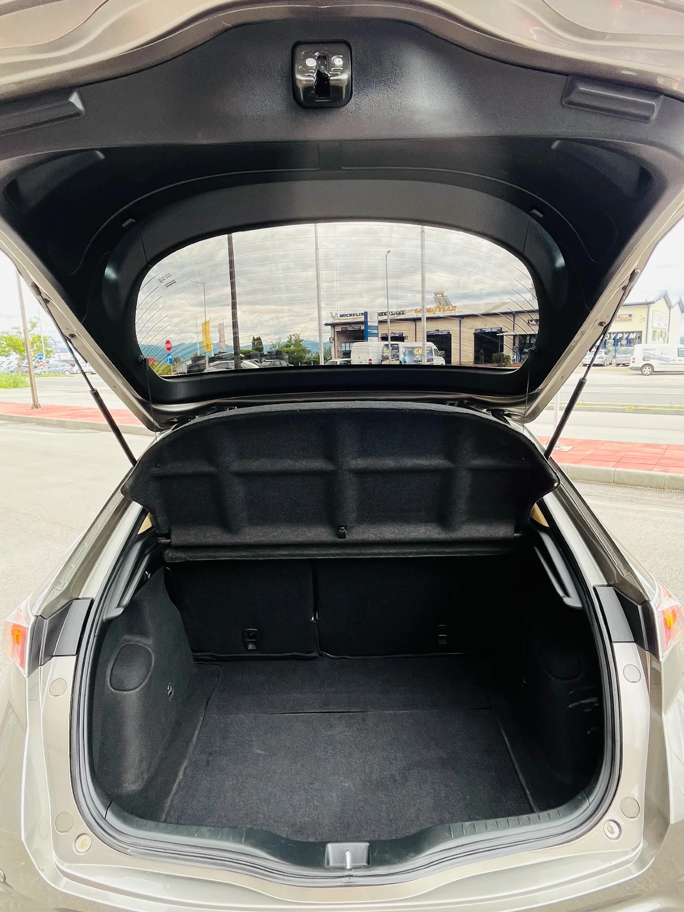 Honda Civic 1.8-140к.с.;ПОДГРЕВ; ПАНОРАМА;КОЖА | Mobile.bg — изображение 14