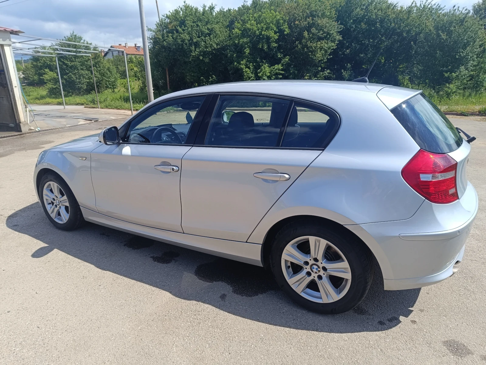 BMW 118  - изображение 6