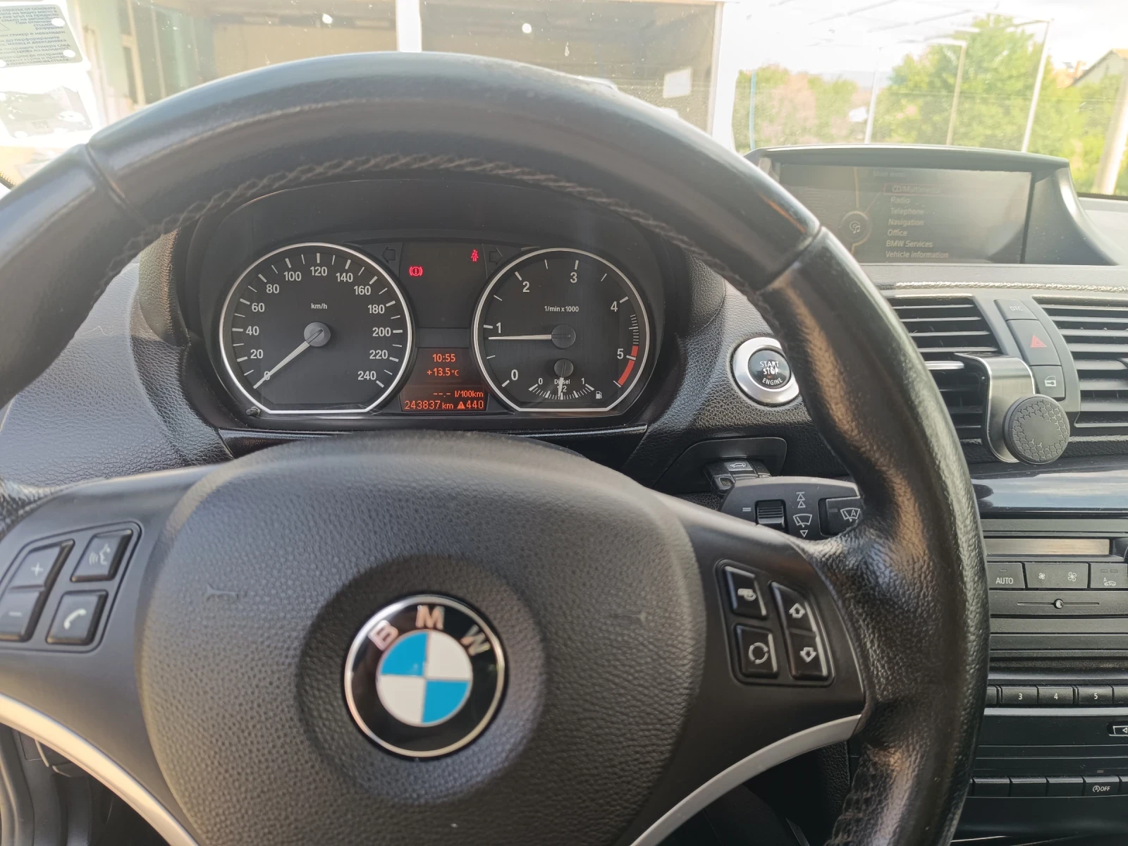 BMW 118  - изображение 9