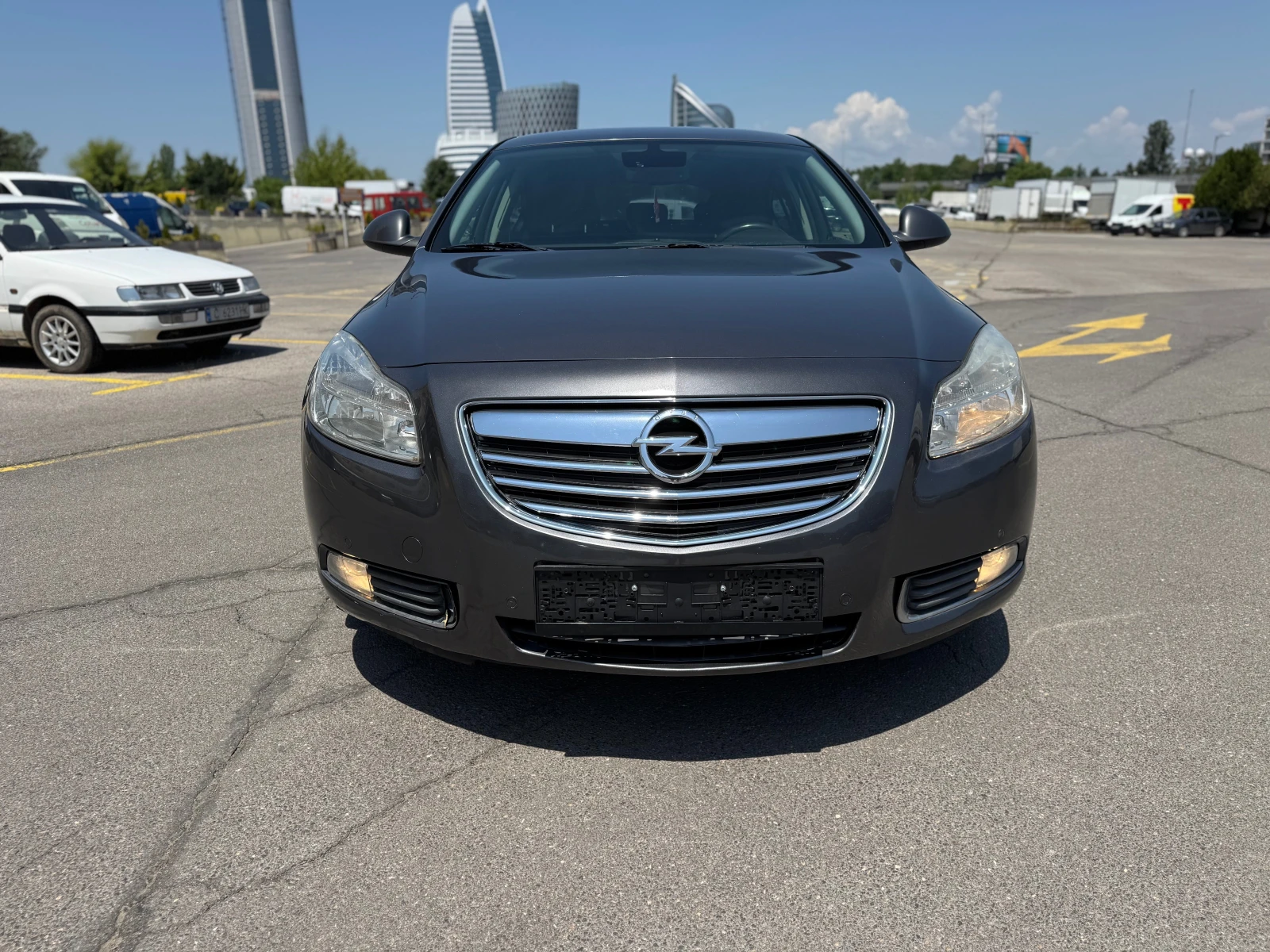 Opel Insignia 2.0CDTI-2011-AUTO-NAVI - изображение 2
