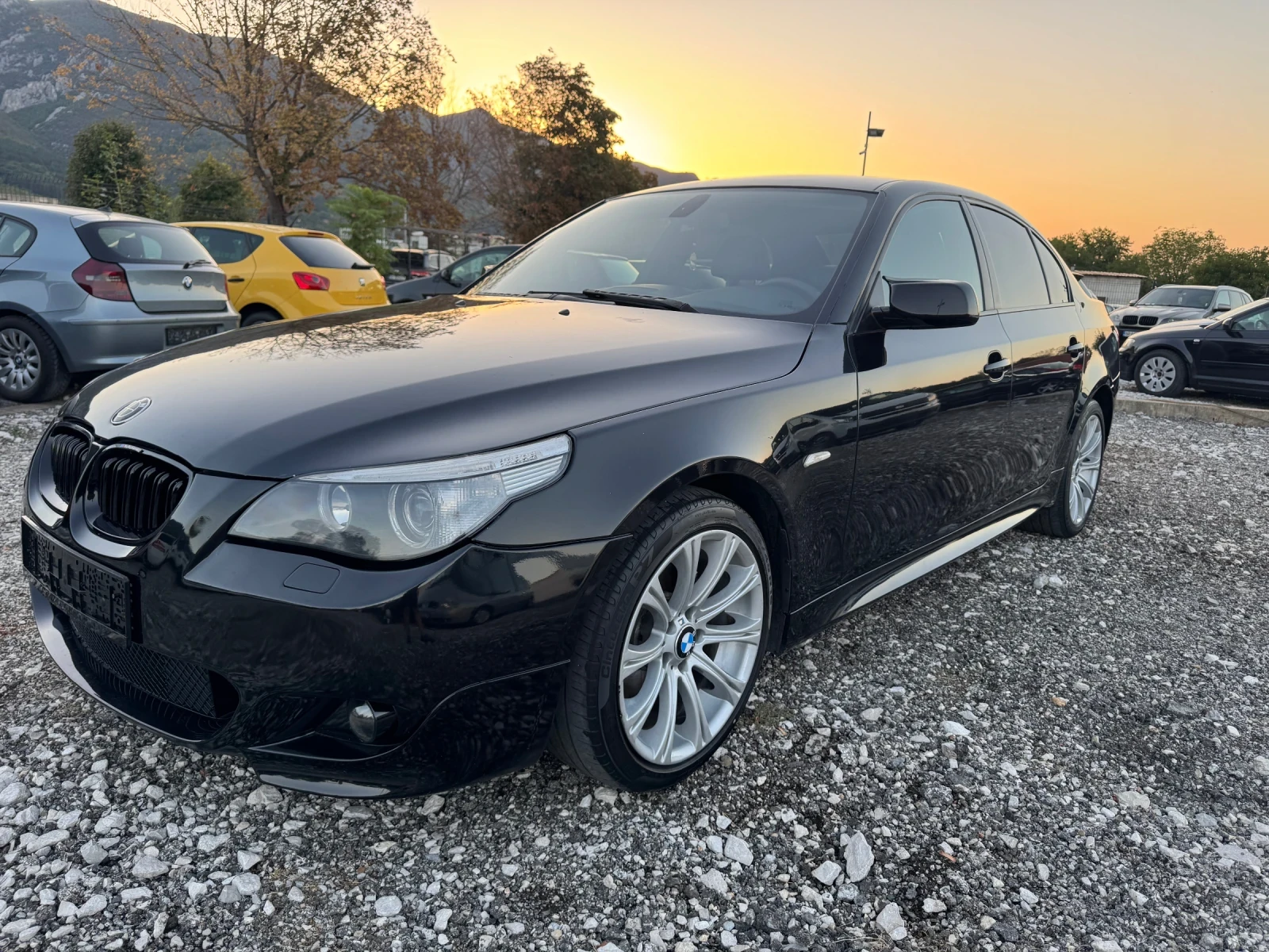 BMW 525 2.5i M-Paket AVT NAVI XENON KLIMATR 198000km | Mobile.bg   1