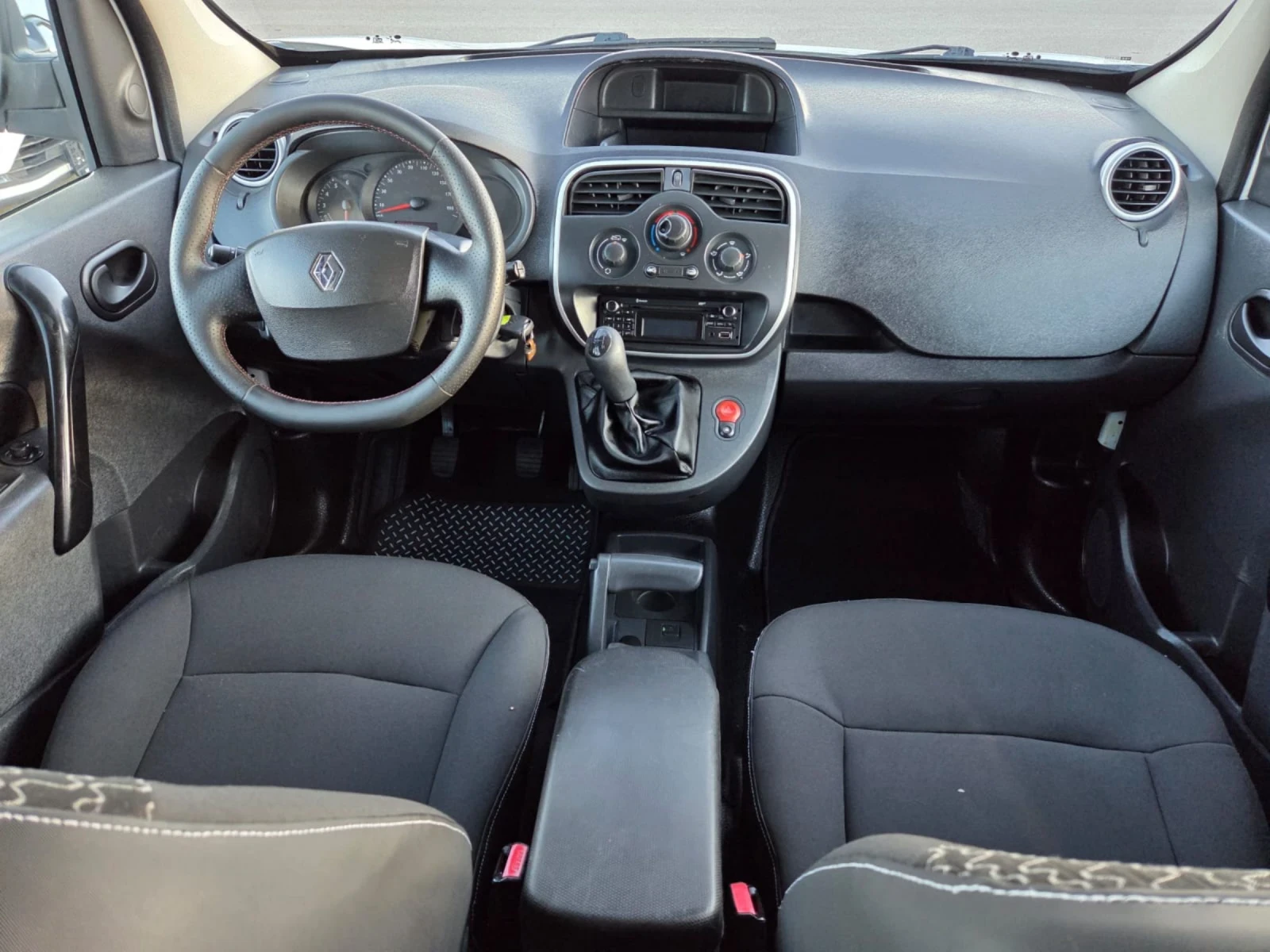Renault Kangoo 1.5 dci MAXI - изображение 9