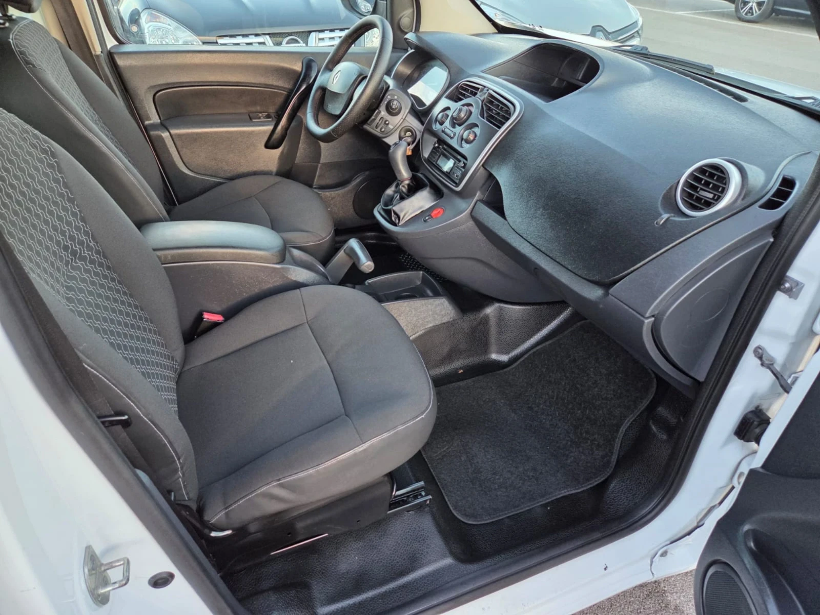 Renault Kangoo 1.5 dci MAXI - изображение 10