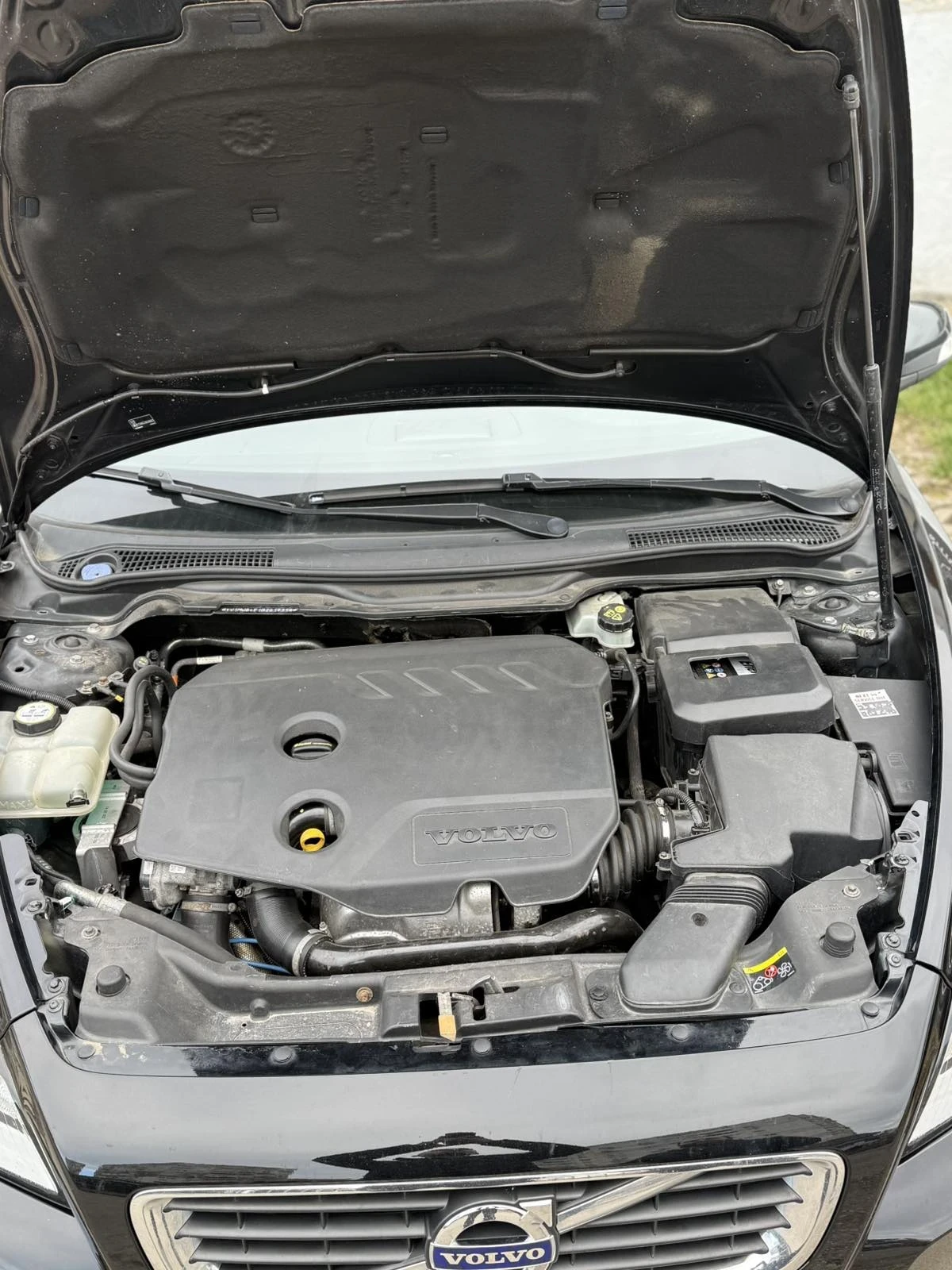 Volvo V50 Дизел - изображение 9