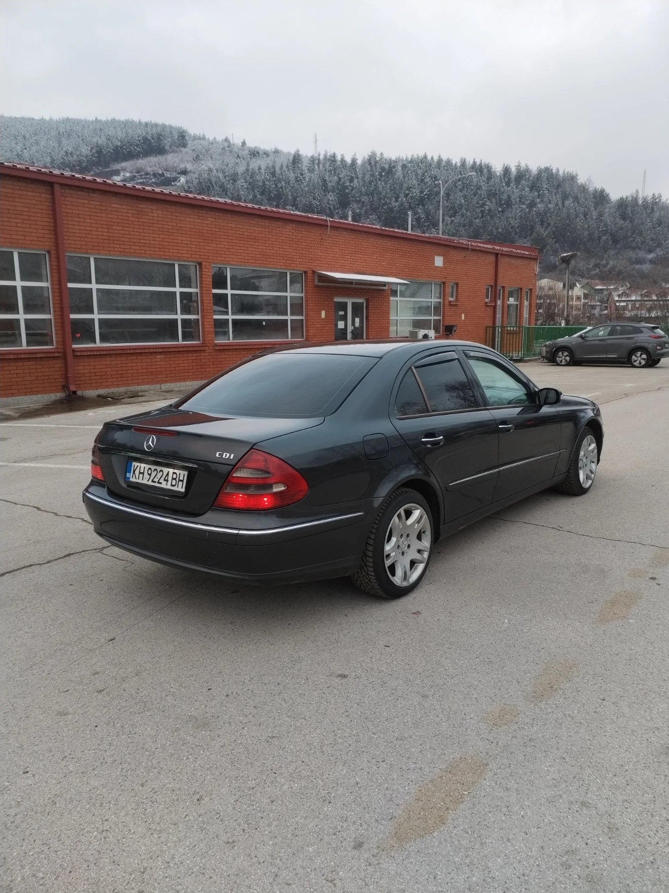 Mercedes-Benz E 220  - изображение 6