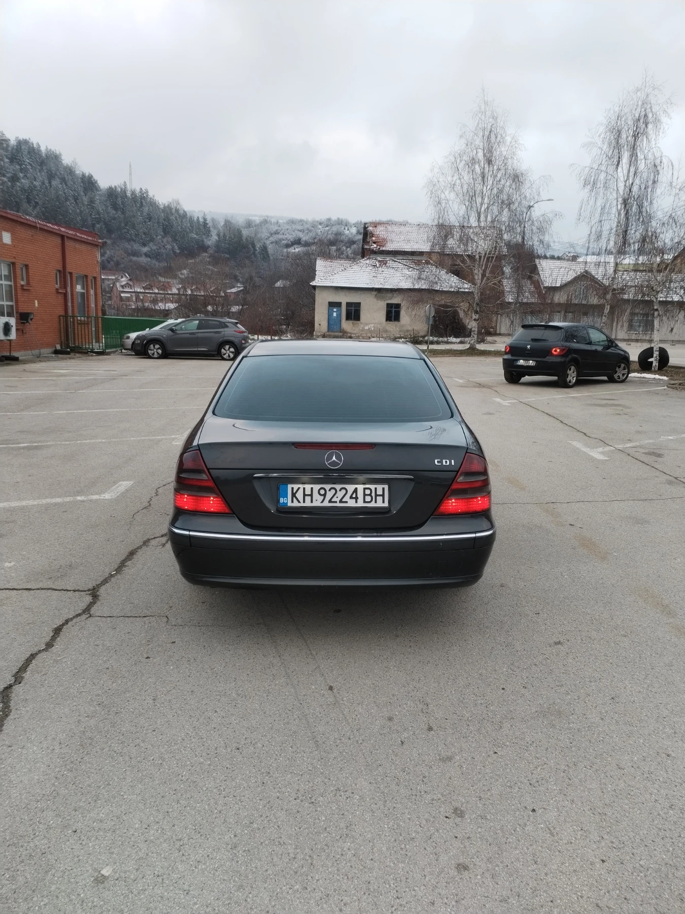 Mercedes-Benz E 220  - изображение 7