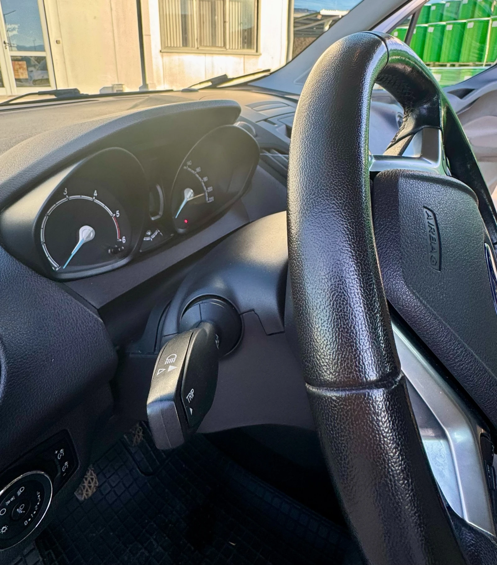 Ford Courier  - изображение 9